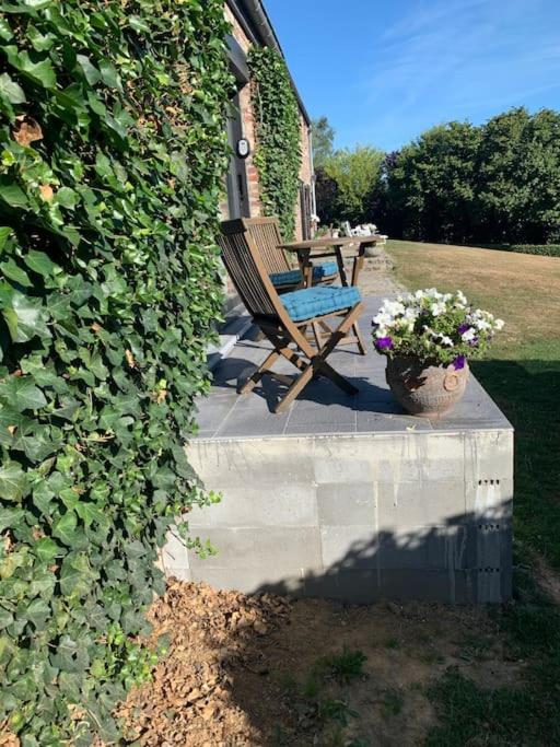 Lovely 1-Bedroom Appartement Le Joyau With Indoor Pool And Sauna Lasne Bagian luar foto