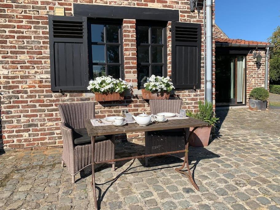 Lovely 1-Bedroom Appartement Le Joyau With Indoor Pool And Sauna Lasne Bagian luar foto