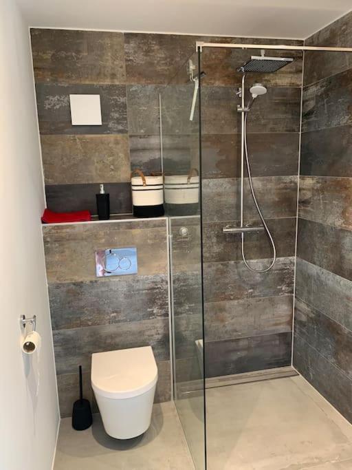 Lovely 1-Bedroom Appartement Le Joyau With Indoor Pool And Sauna Lasne Bagian luar foto